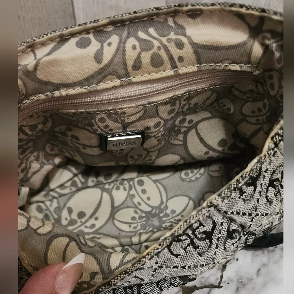 Vintage Guess Sequin Black and Gray Crossbody Bag - Picture 8 of 8